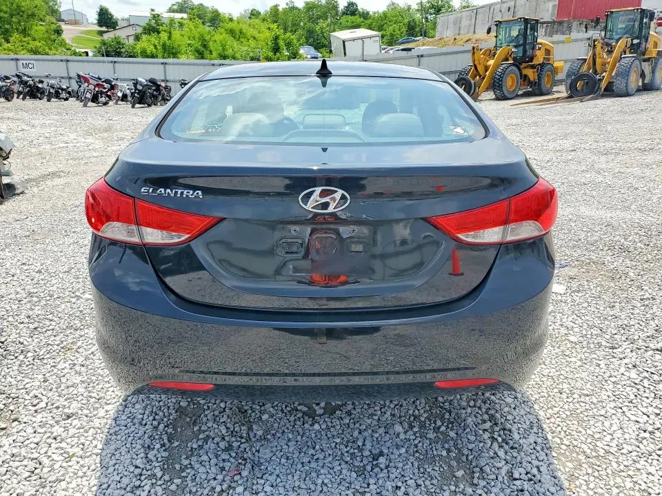 2013 HYUNDAI ELANTRA GLS  