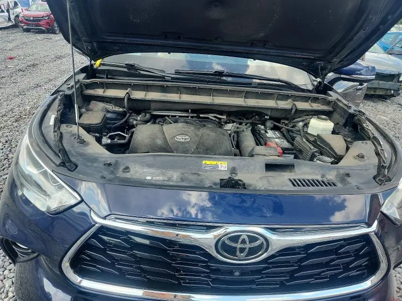 2020 TOYOTA HIGHLANDER PLATINUM  