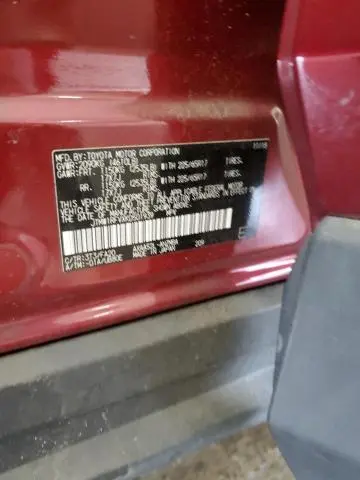 2019 TOYOTA RAV4 XLE  