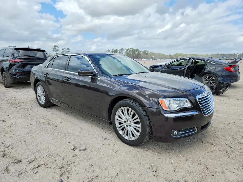 2013 CHRYSLER 300   