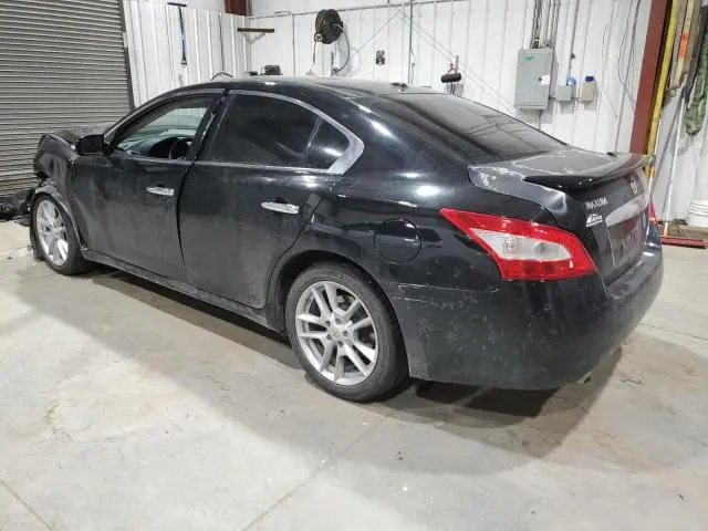 2010 NISSAN MAXIMA S  