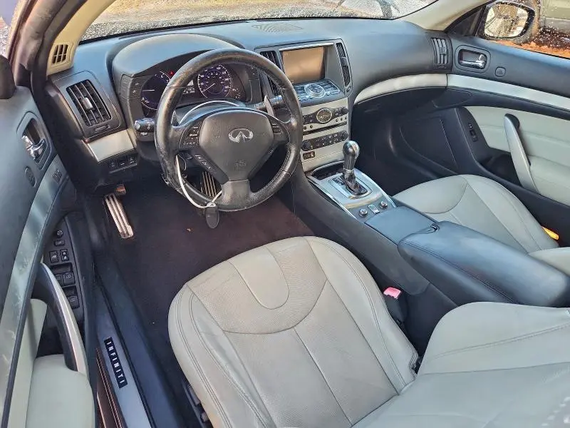 2011 INFINITI G37 BASE  
