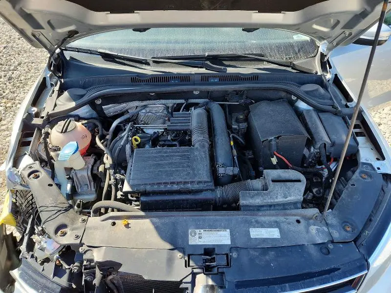 2016 VOLKSWAGEN JETTA SE  
