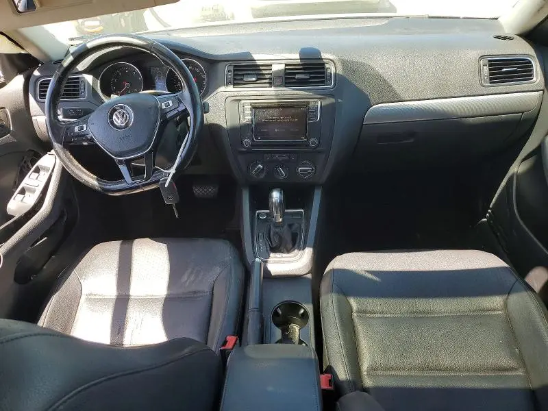 2017 VOLKSWAGEN JETTA SE  