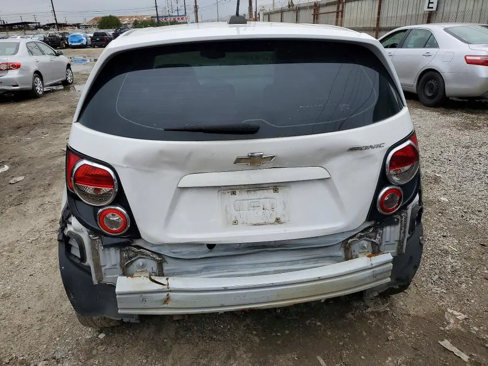 2015 CHEVROLET SONIC LS  