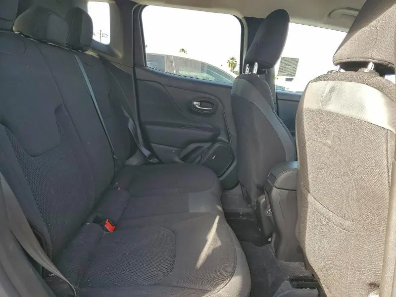 2020 JEEP RENEGADE LATITUDE  