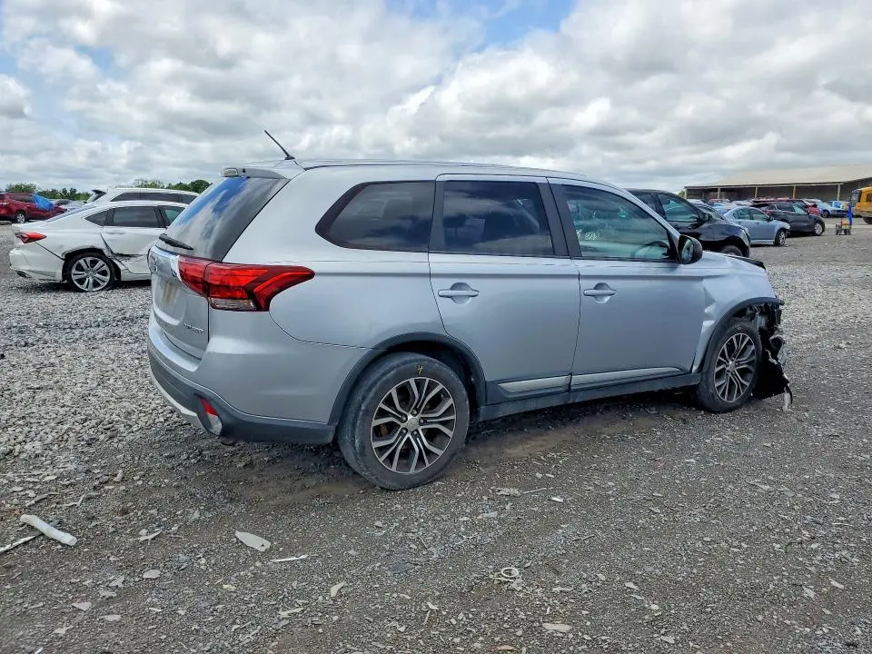 2016 MITSUBISHI OUTLANDER ES  
