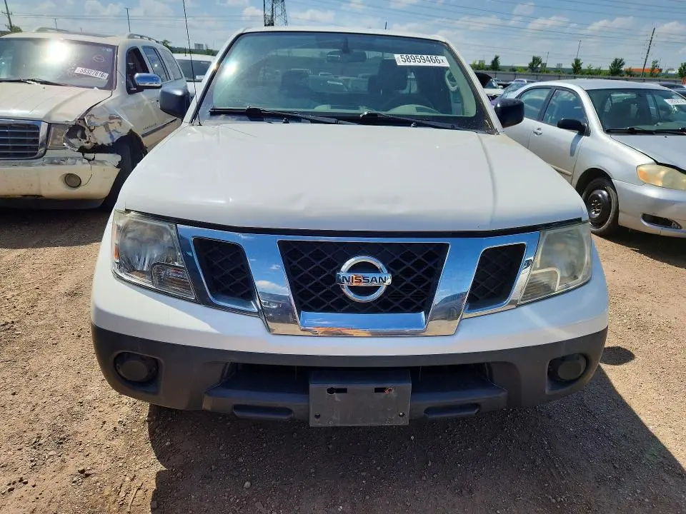 2015 NISSAN FRONTIER S  