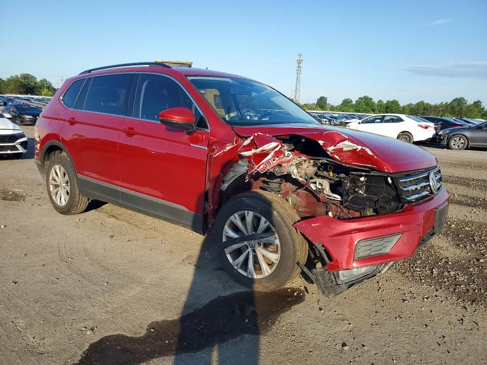 2018 VOLKSWAGEN TIGUAN SE  