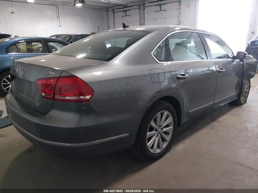 2013 VOLKSWAGEN PASSAT 2.5L SEL PREMIUM