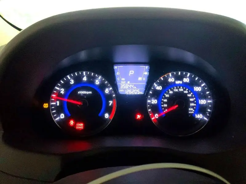 2012 HYUNDAI ACCENT GLS  