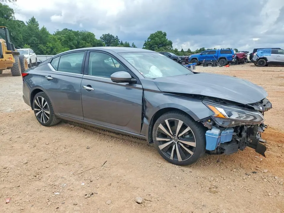 2021 NISSAN ALTIMA PLATINUM  