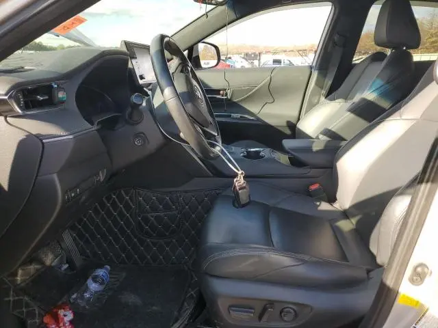 2022 TOYOTA VENZA LE  