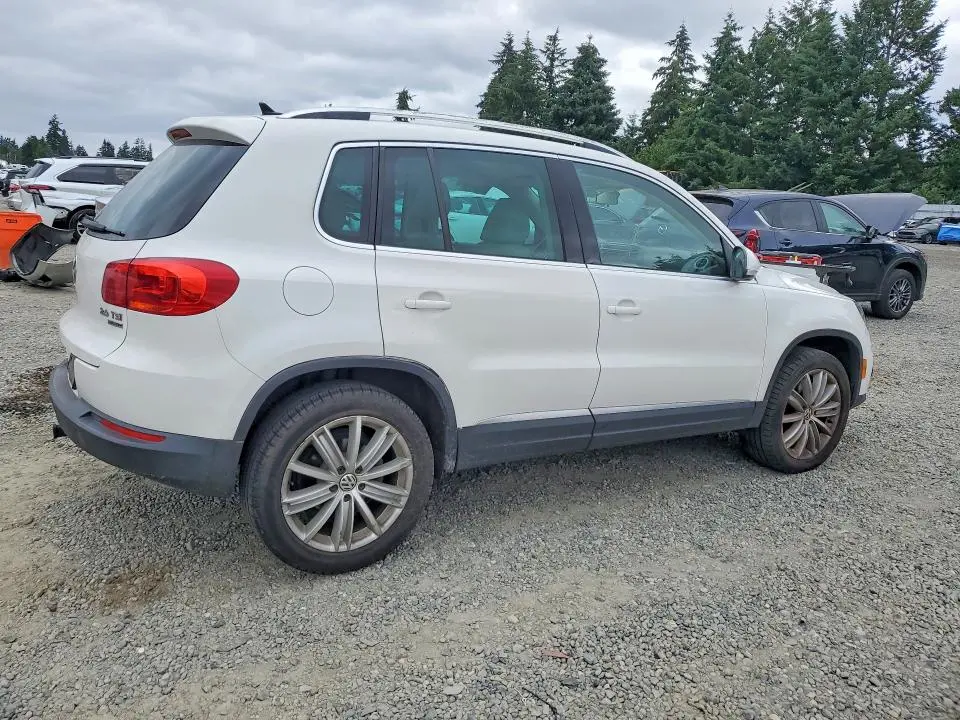 2012 VOLKSWAGEN TIGUAN S  