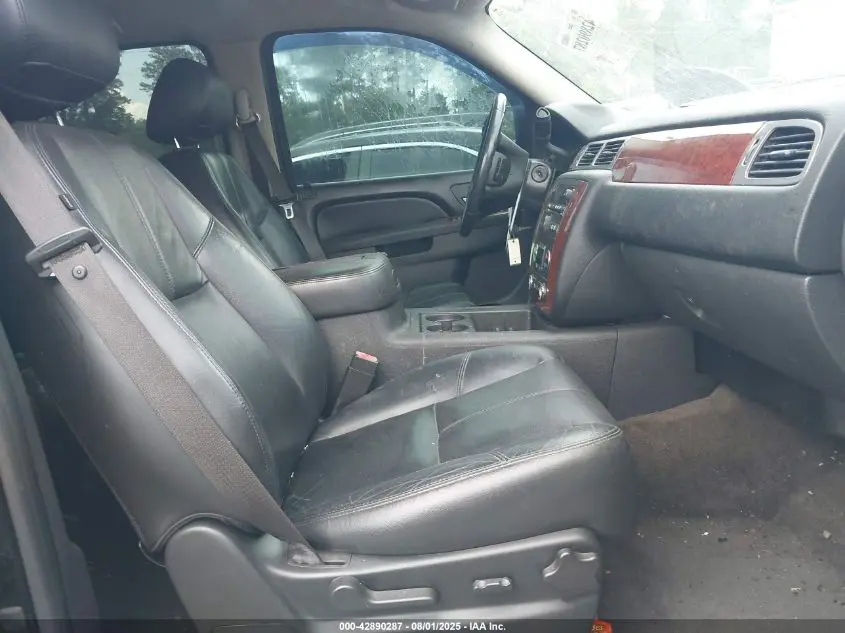 2011 CHEVROLET TAHOE LT