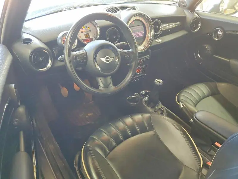 2012 MINI COOPER BASE  