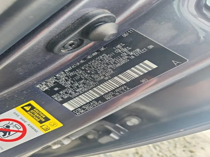 2011 TOYOTA HIGHLANDER LIMITED  