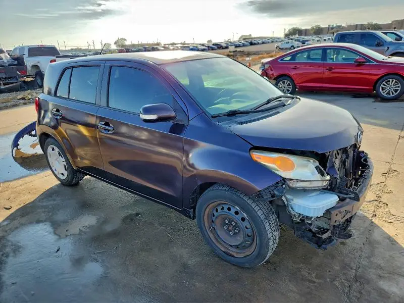2010 TOYOTA SCION XD   