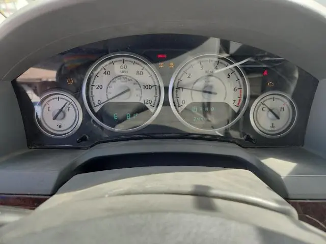 2010 CHRYSLER TOWN & COUNTRY TOURING  