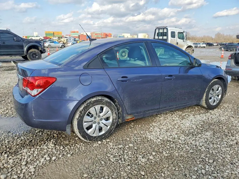 2013 CHEVROLET CRUZE LS  