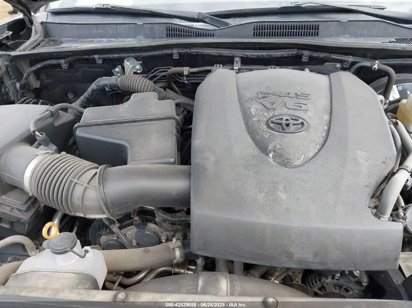 2019 TOYOTA TACOMA SR5 V6