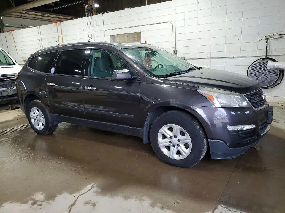 2013 CHEVROLET TRAVERSE LS  