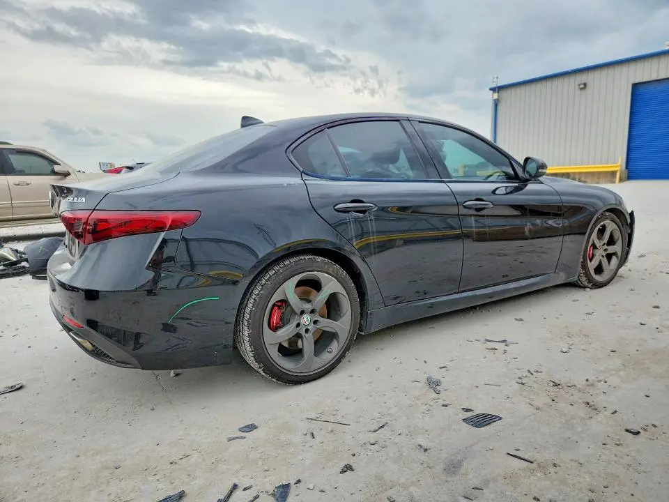2018 ALFA ROMEO GIULIA   