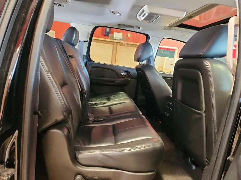 2014 CHEVROLET SUBURBAN K1500 LT  