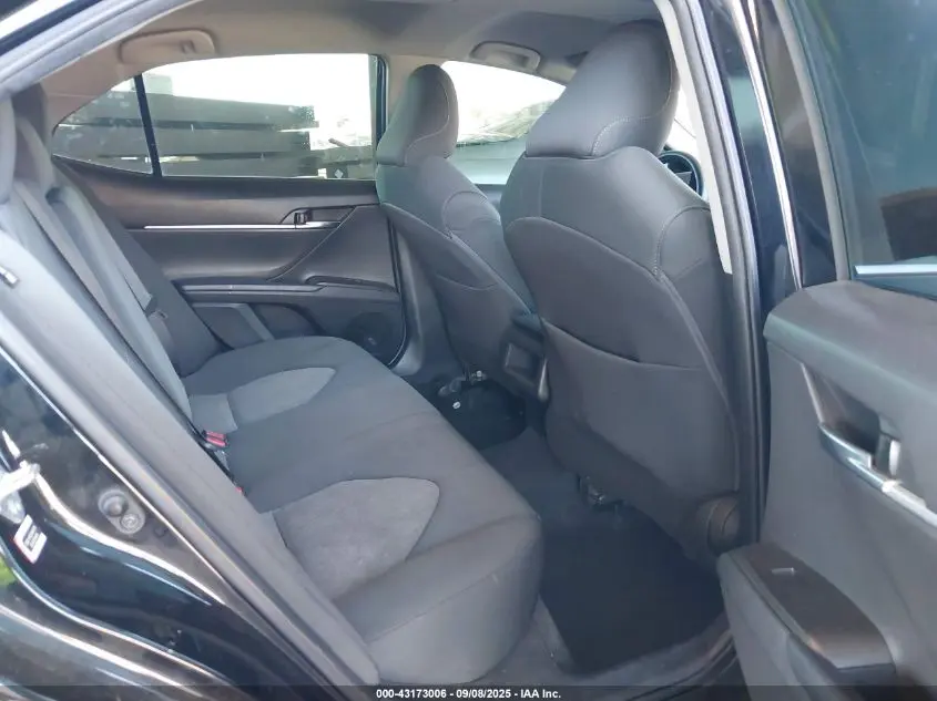 2022 TOYOTA CAMRY LE