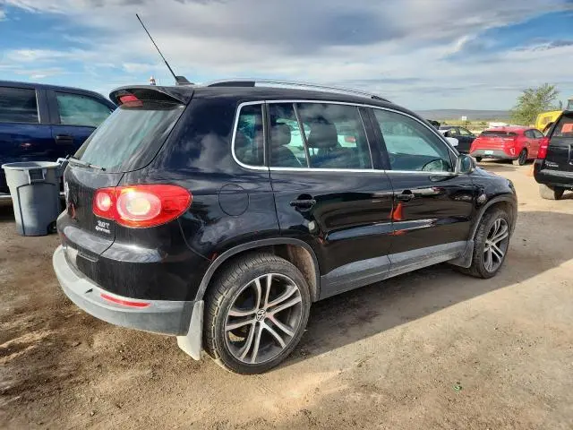2011 VOLKSWAGEN TIGUAN S  
