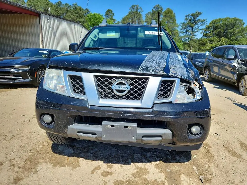 2017 NISSAN FRONTIER PRO-4X  