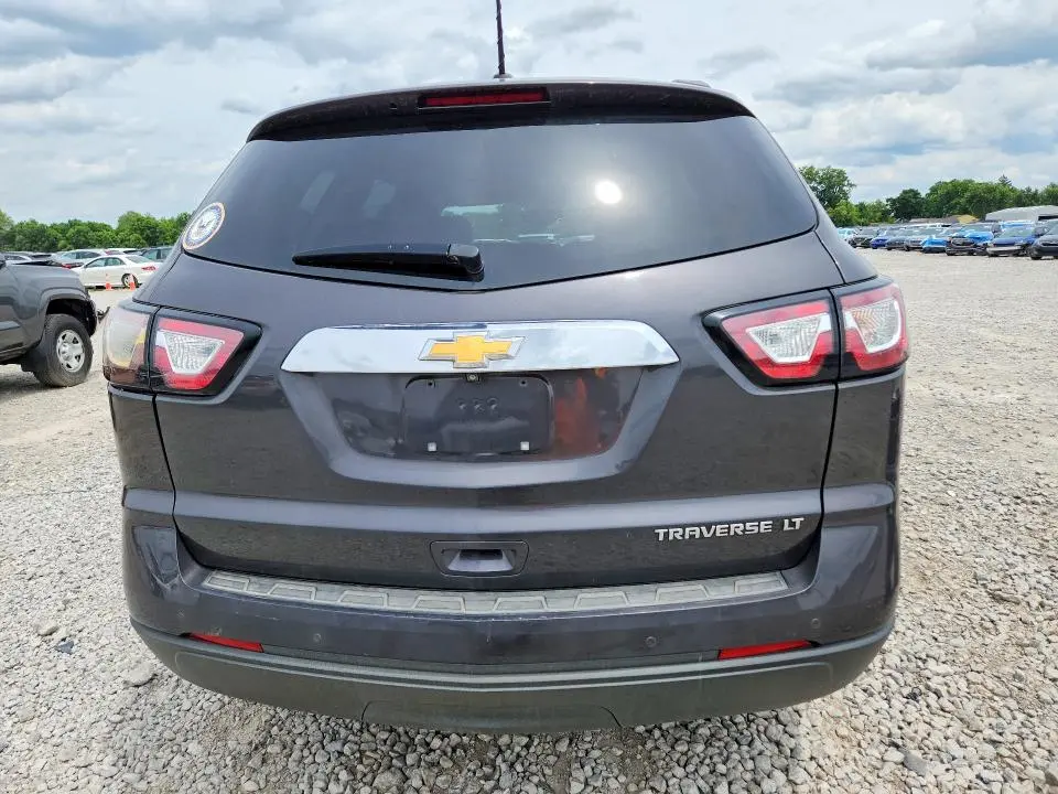2016 CHEVROLET TRAVERSE LT  