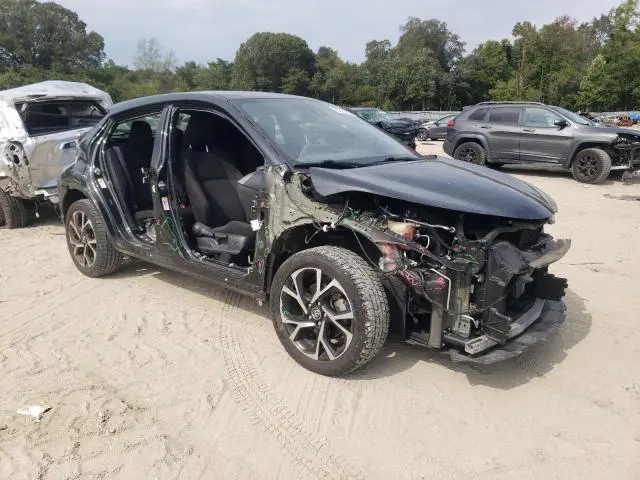 2019 TOYOTA C-HR XLE  