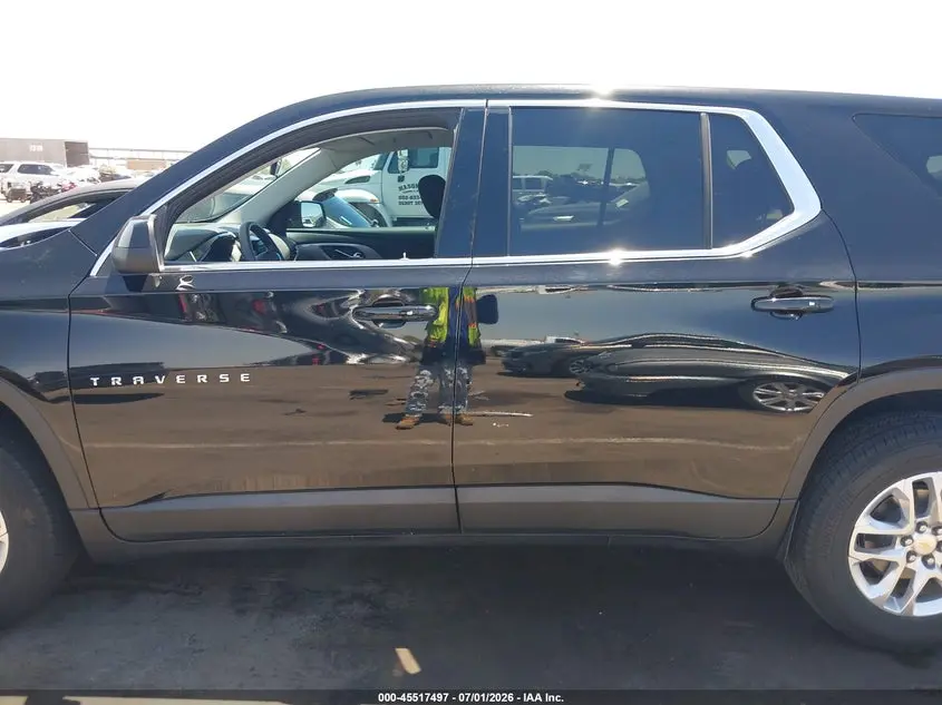 2021 CHEVROLET TRAVERSE FWD LS