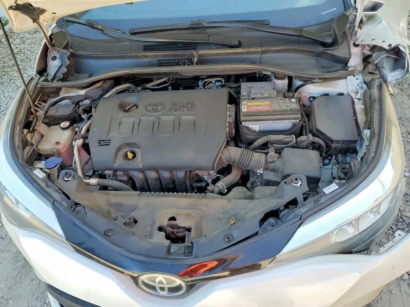 2020 TOYOTA C-HR XLE  