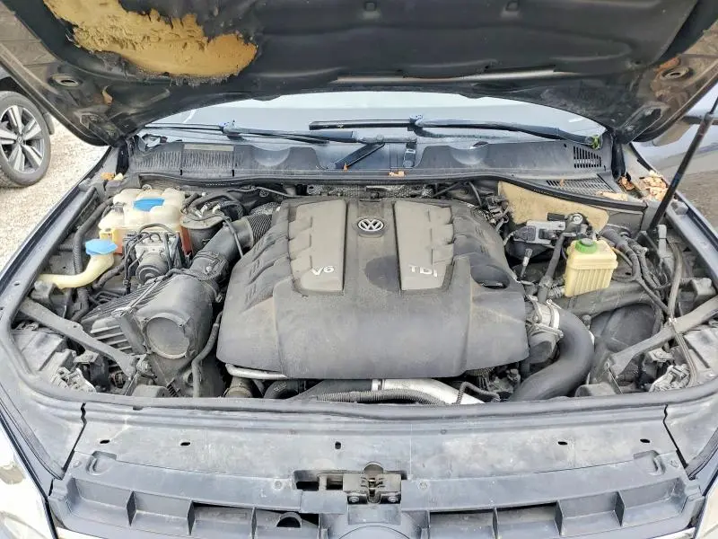 2013 VOLKSWAGEN TOUAREG V6 TDI  