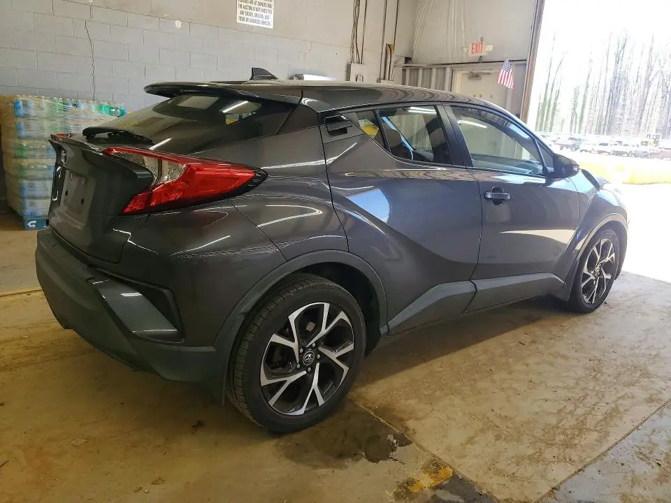 2018 TOYOTA C-HR XLE PREMIUM  