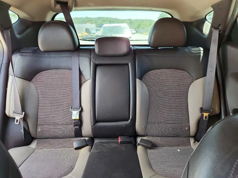 2011 HYUNDAI TUCSON GLS  
