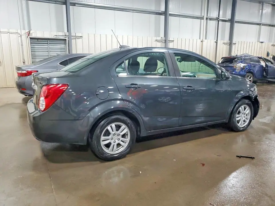 2015 CHEVROLET SONIC LT  