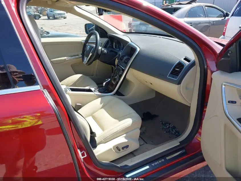 2014 VOLVO XC60 3.2