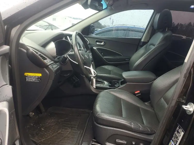 2017 HYUNDAI SANTA FE SE  