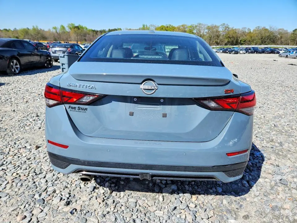 2025 NISSAN SENTRA SR  