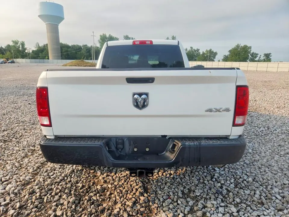 2016 RAM 1500 ST  