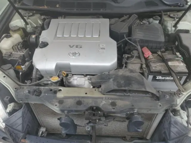 2010 TOYOTA AVALON XL  