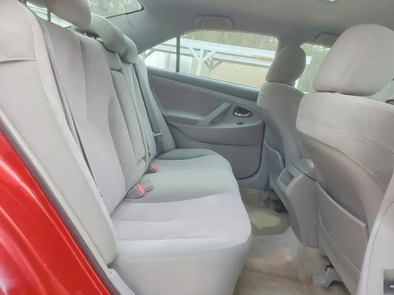 2010 TOYOTA CAMRY BASE  