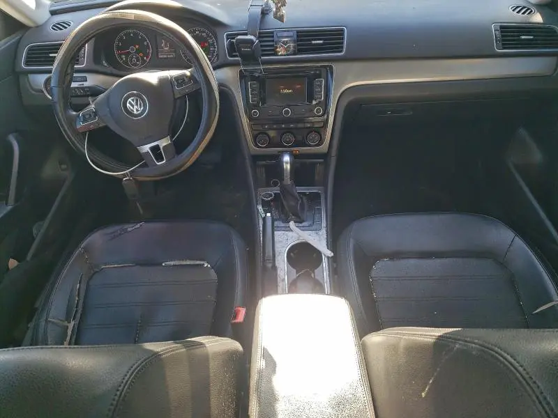 2015 VOLKSWAGEN PASSAT SE  