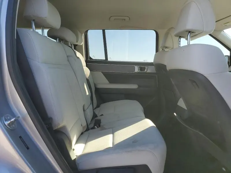 2024 HYUNDAI SANTA FE SE  