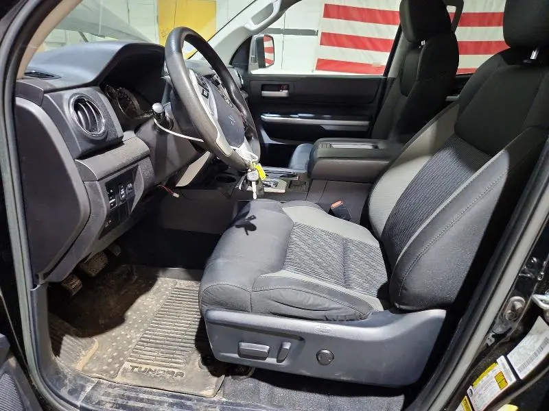 2015 TOYOTA TUNDRA SR5  