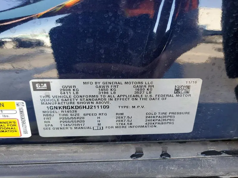 2017 CHEVROLET TRAVERSE LT  