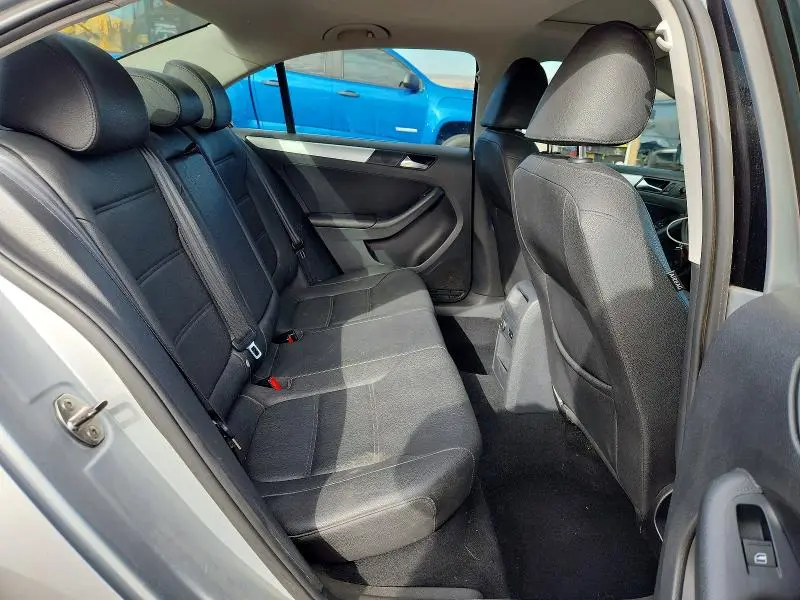 2012 VOLKSWAGEN JETTA TDI  